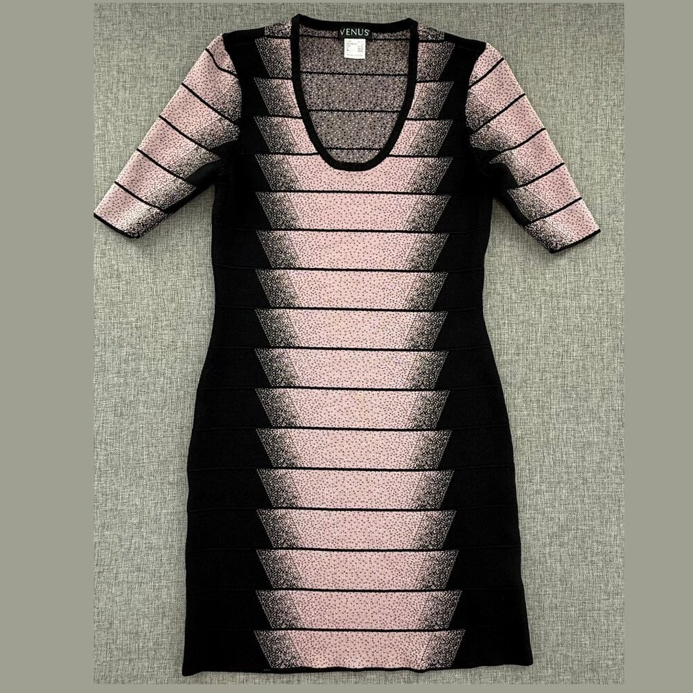VENUS Bodycon Dress Optical Illusion Scoop Neck Black Pink Thick Knit Medium